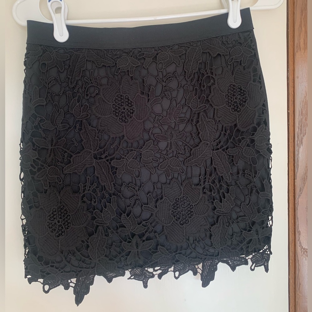 Lace skirt, American Eagle, size 4